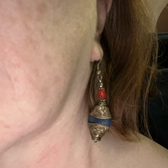 NEPALESE earrings, waisted (smaller in middle) semiprecious - Picture 3 of 4